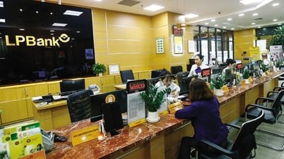 Trái chiều biến động nhân sự, thu nhập tại ngân hàng
