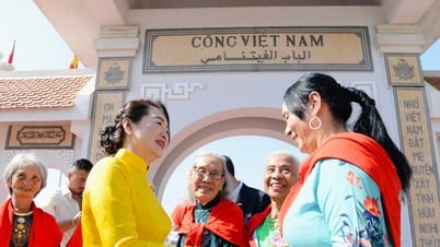 Phu nhân Chủ tịch Quốc hội thăm Làng Việt Nam tại Maroc