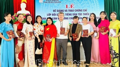 Bế giảng lớp bồi dưỡng tiếng dân tộc thiểu số cho 108 cán bộ, công chức, viên chức