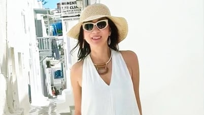 MC Kỳ Duyên nói tiếng Anh lưu loát, NSND Thái Bảo gây xúc động mạnh