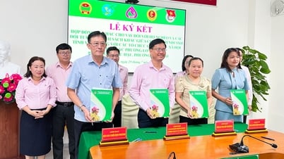 Ký kết hợp đồng ủy thác cho vay tín dụng chính sách với hội đoàn thể các phường