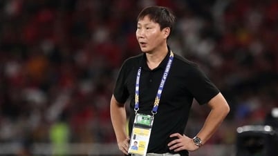 HLV Kim Sang Sik đi vào lịch sử bóng đá Đông Nam Á