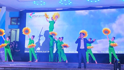 Ấn tượng chương trình văn nghệ “Tự hào Lệ Thủy-vững bước tương lai”