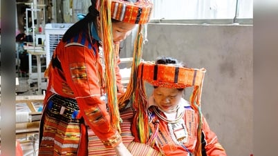 Thổ cẩm Pà Thẻn ra thị trường quốc tế