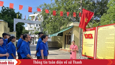 Trưng bày chuyên đề “95 năm Đảng bộ tỉnh Thanh Hóa - Những mốc son lịch sử”