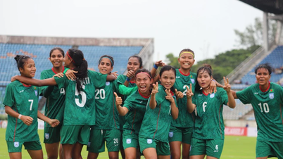 ប្រវត្តិសាស្ត្របាល់ទាត់បង់ក្លាដែស ប្រែទំព័រថ្មី។
