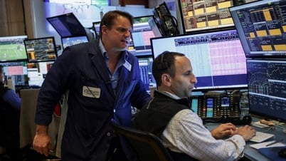 US stocks hit new high, Asia mixed