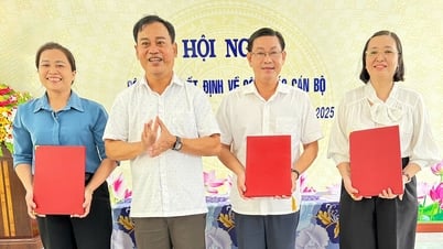 Sở Dân tộc và Tôn giáo tỉnh An Giang công bố các quyết định về công tác cán bộ