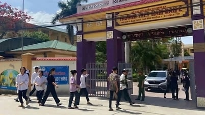 Un estudiante con 2,5 puntos fue admitido en una escuela pública para el décimo grado.