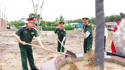 Thượng tướng Võ Minh Lương thăm, làm việc tại Công ty 732 (Binh đoàn 15)