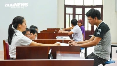 Bỏ hình thức kỷ luật giáng chức và hạ bậc lương với công chức