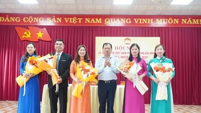 La 1ère conférence du Comité du Front de la Patrie du quartier de Dong Gia Nghia