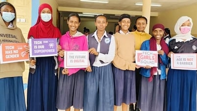 طالبة تتمنى إنشاء مركز تكنولوجي للنساء