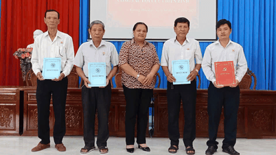 Đồng chí Nguyễn Văn Lụa làm Chủ tịch Hội Cựu chiến binh xã Lương Hòa Lạc