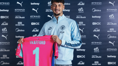 Man City chiêu mộ James Trafford, Pep Guardiola lập kỷ lục khó tin của giới cầm quân
