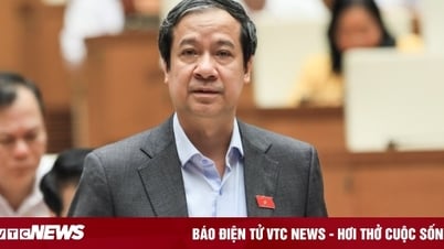 Cử tri kiến nghị 'không biến học sinh thành máy học', Bộ trưởng GD&ĐT nói gì? 