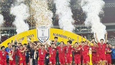 Thủ tướng gửi thư chúc mừng đội tuyển U23 Việt Nam vô địch Đông Nam Á lần thứ ba liên tiếp