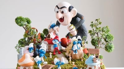 Xứ sở thần tiên Wonderland trong chiếc huy chương vàng cuộc thi làm bánh quốc tế