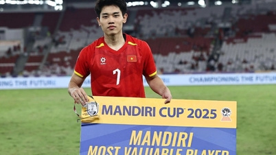 Đình Bắc giành giải Cầu thủ xuất sắc nhất U23 Đông Nam Á 2025