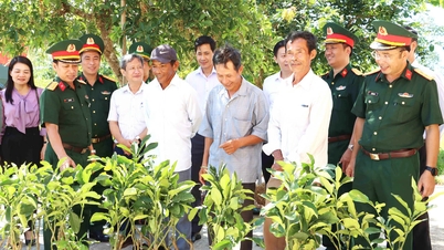 Củng cố “Thế trận lòng dân”