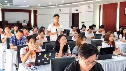 Tập huấn cho sinh viên hỗ trợ công nghệ thông tin các xã, phường