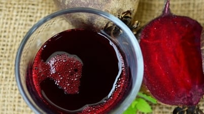Uống nước củ dền với hạt chia vào buổi sáng mang lại những hiệu quả không ngờ đến sức khoẻ và nhan sắc