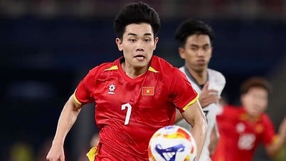Nguyễn Đình Bắc giành danh hiệu Cầu thủ xuất sắc nhất U23 Đông Nam Á 2025