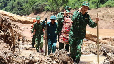 Huy động tổng lực giúp dân vùng lũ