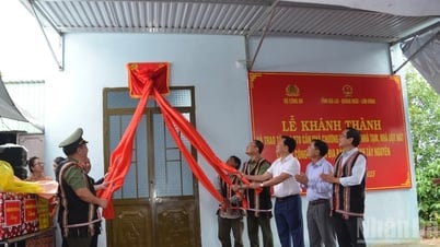 Bộ Công an hoàn thành chương trình xóa nhà...