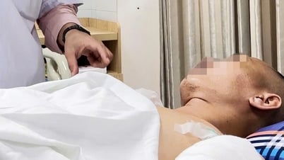 Cứu sống bệnh nhân lòi ruột, vỡ gan, đa chấn thương sau tai nạn giao thông nghiêm trọng