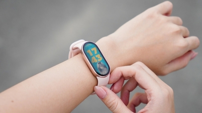 Đánh giá vòng đeo tay thông minh Xiaomi Smart Band 10: Dành cho ai?
