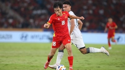 Người hùng của U.23 Việt Nam: Đứng lên từ thất bại ngay tại Indonesia