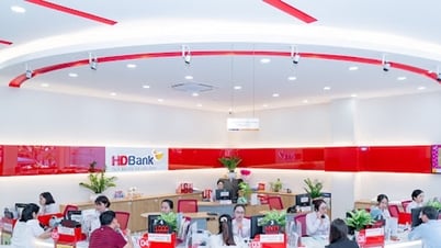 ĐẨY MẠNH KINH DOANH SỐ, HDBANK BÁO LÃI 6 THÁNG 10.068 TỶ...