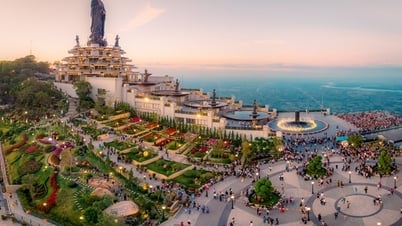 Núi Bà Đen - Tây Ninh đón 4 triệu lượt khách trong 7 tháng