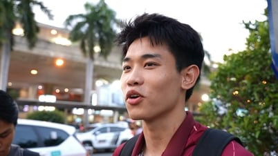 Đình Bắc về nước với đầy vết xước trên cổ nhưng chỉ nhớ đến... trọng tài thổi chung kết