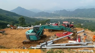 Gần 600 kỹ sư, công nhân EVNNPT 'tiếp sức' cho dự án đường dây 500kV Lào Cai - Vĩnh Yên