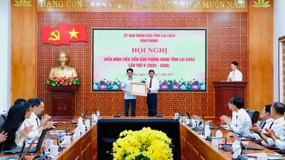 Văn phòng UBND tỉnh: Hội nghị điển hình tiên tiến lần thứ II