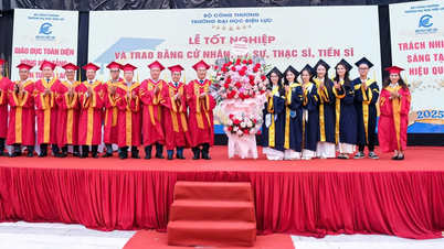 Trường Đại học Điện lực trao bằng tốt nghiệp đợt 2 năm 2025