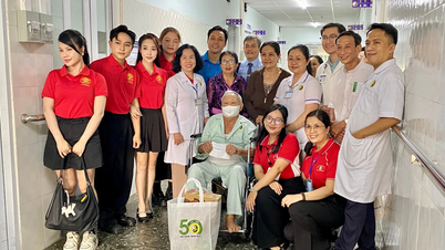 Lan tỏa yêu thương từ “Ngày hội đồng hành cùng người bệnh”