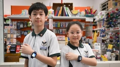 Phát 320.000 đồng hồ cho học sinh, Bộ Giáo dục Singapore kỳ vọng gì?
