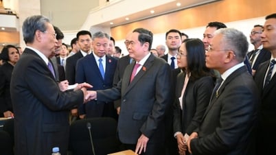 Le président de l'Assemblée nationale, Tran Thanh Man, rencontre le président de l'Assemblée populaire nationale de Chine
