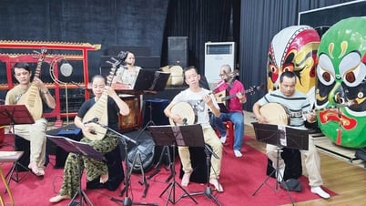 Từ sàn tập đến sân khấu lớn