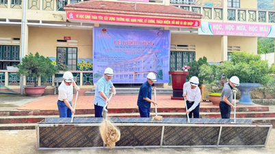 Khởi công xây dựng nhà ở bán trú cho học sinh vùng cao