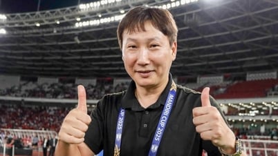 Báo Indonesia nói lời thật lòng về HLV Kim Sang Sik