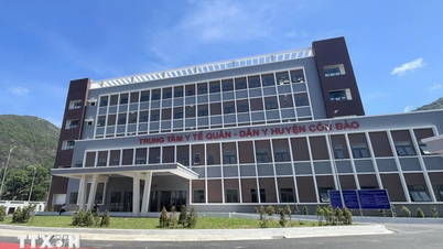 Thành phố Hồ Chí Minh: Cử bác sỹ luân phiên tăng cường cho đặc khu duy nhất