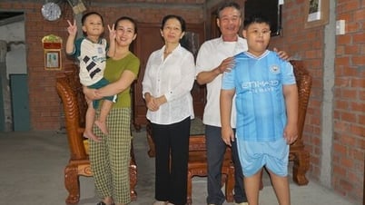 Vươn lên từ gian khó