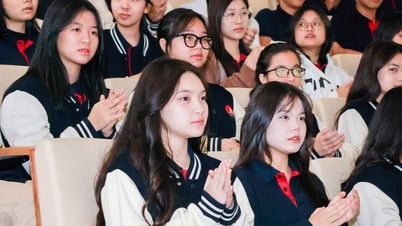 Trường tư thục 'hot' công bố điểm chuẩn vào lớp 10
