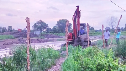 People face difficulties due to loss of public roads