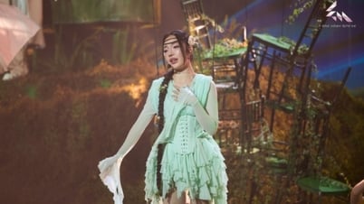 Hoàng Duyên biến lời tạm biệt Em xinh say hi thành bài hát mới