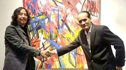 "Movimiento y quietud" en pinturas abstractas de Tran Hai Minh y Tran Luu My